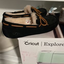 Ugg Women Moccasins Size 6 $55 Each