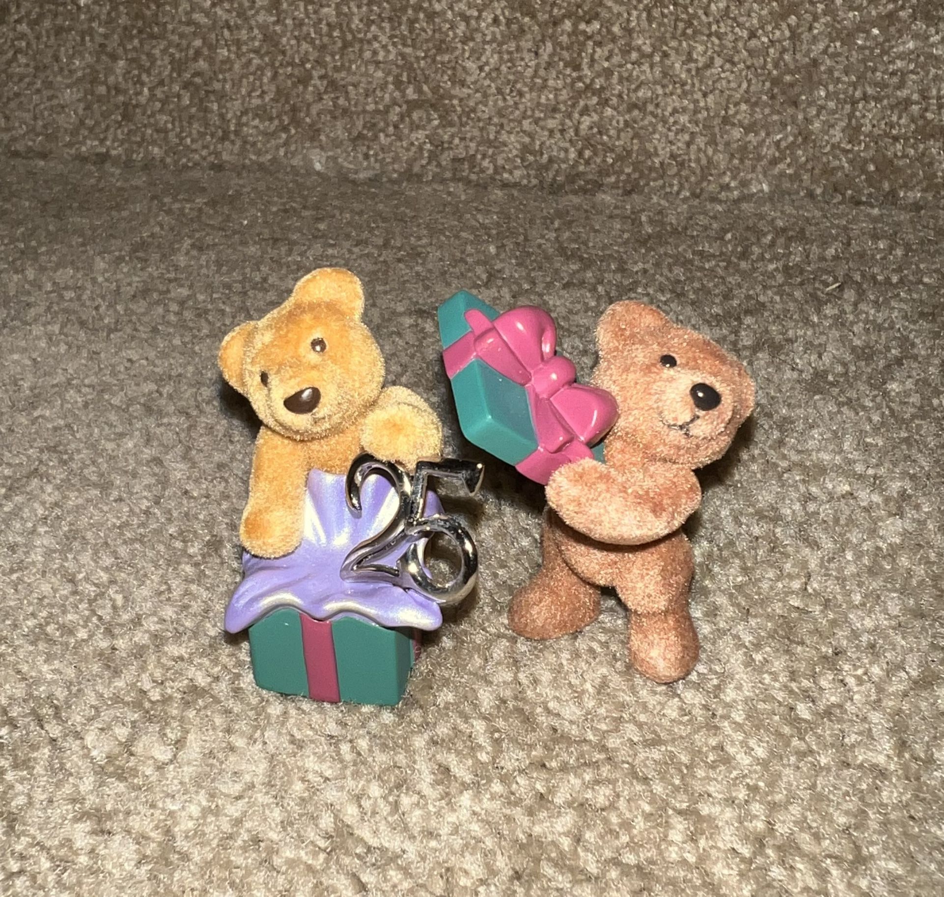 Hallmark Merry Melody 2 piece set 25 th anniversary flocked bears