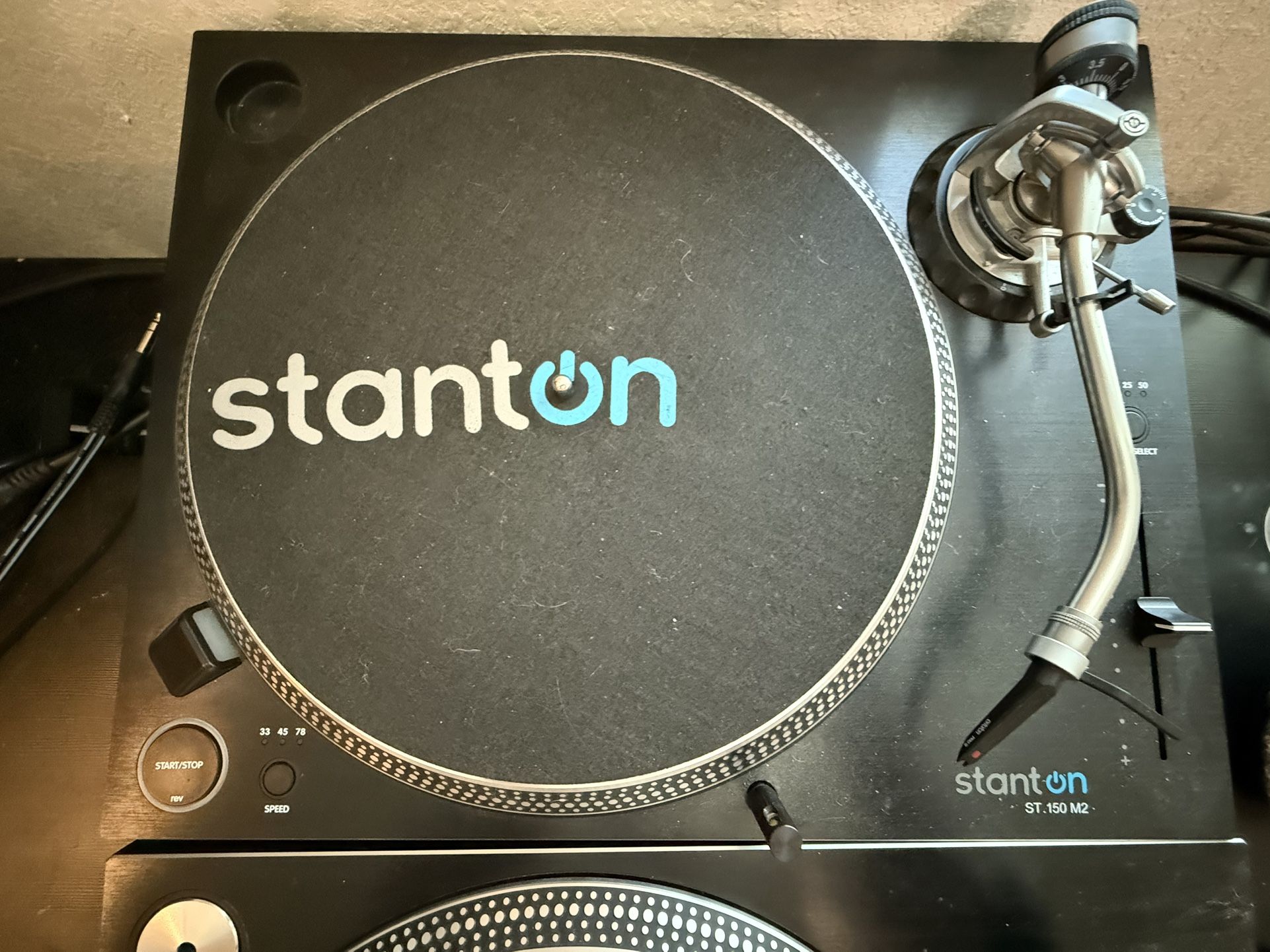 Stanton STR8-150 Direct Drive Turntable