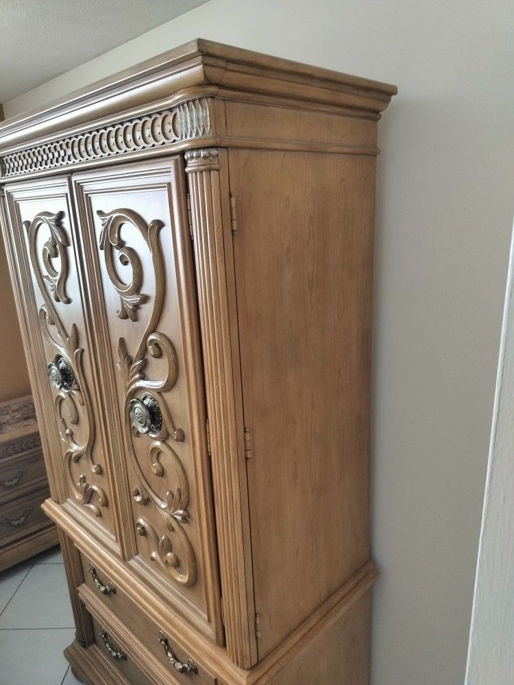 6 Ft Plus Tall .. Entertainment Center
