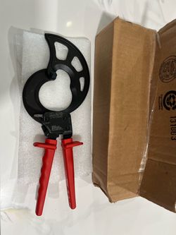 KLEIN TOOLS Ratchet Cable Cutter: Plastic Handle, Center, For 2 1/16 in Max Dia Data Cable Mfr. Model 63750 (New)