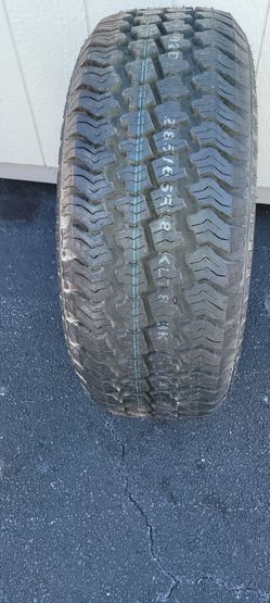 285/65r18 Kuhmo Tire