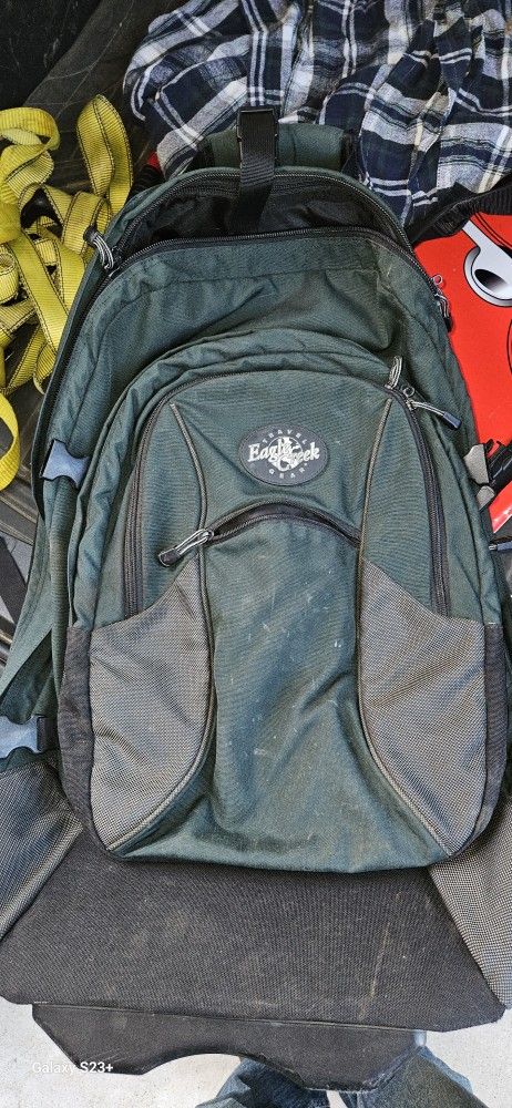 Eagle Tree Travel Backpack With Wheels