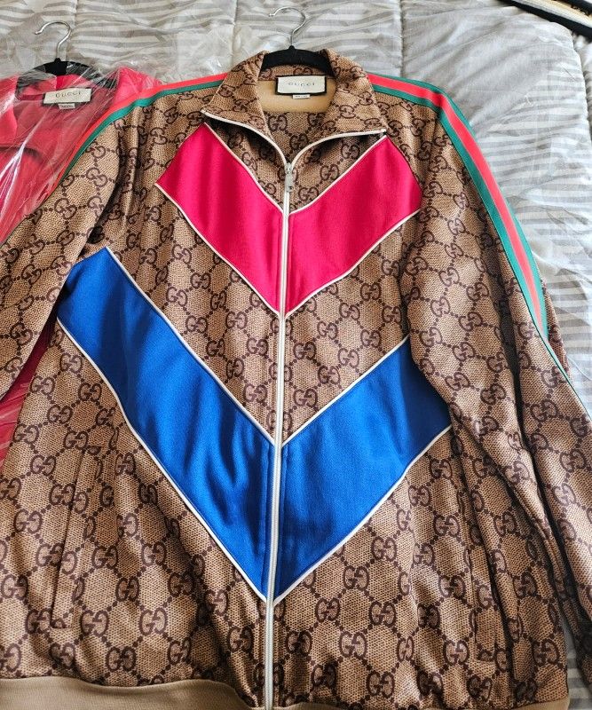 100% Authentic Gucci Tracksuits And Other Clothes