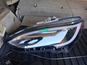 2023. Tesla model s headlight  right side