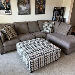 Brown Couch Sofa Sectional and Ottoman Bob’s