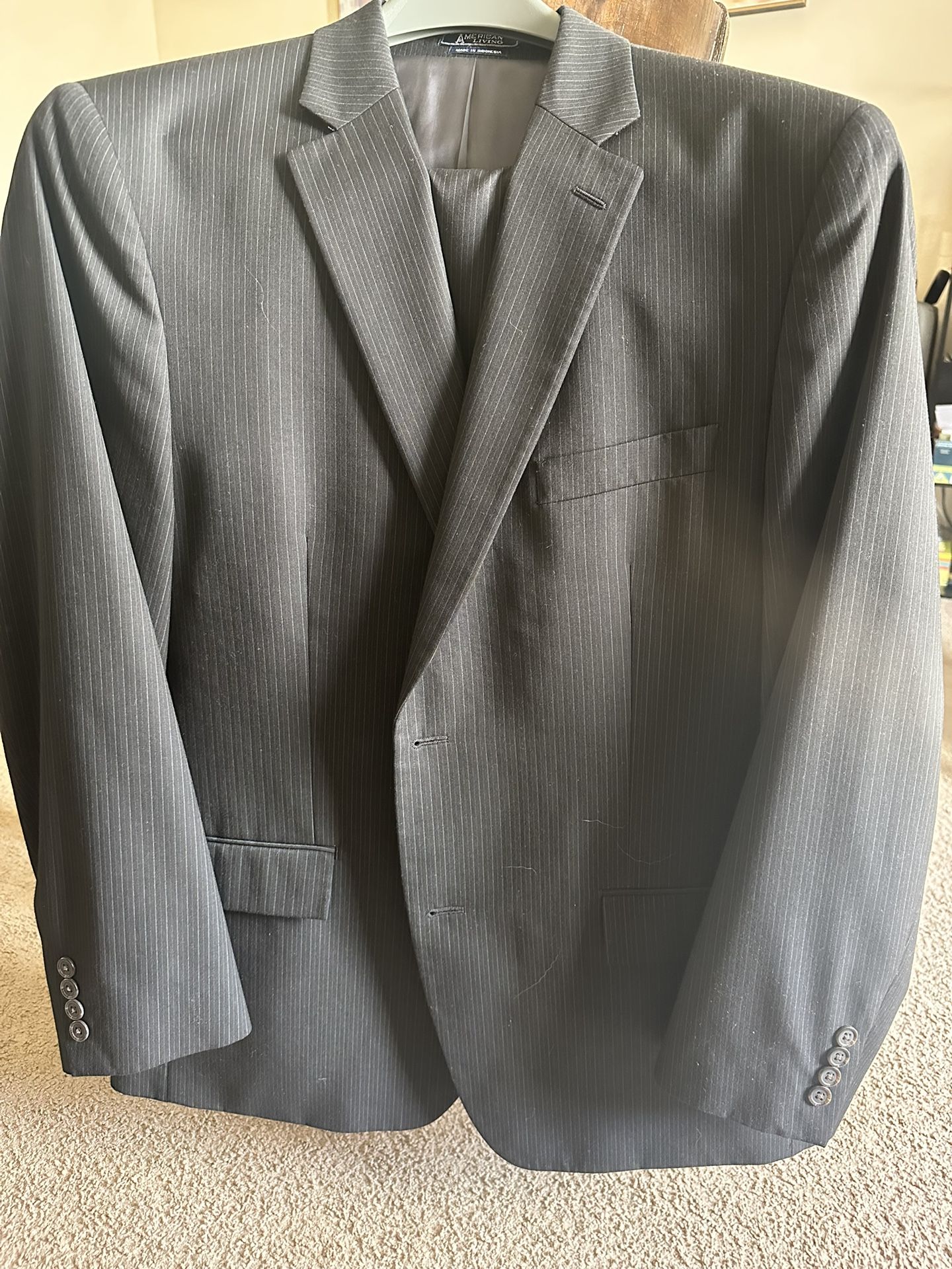 Men’s suit