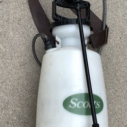 WEED/pest SPRAYER 2 gallon FIRM PRICE.  IN EAGLE ROCK 