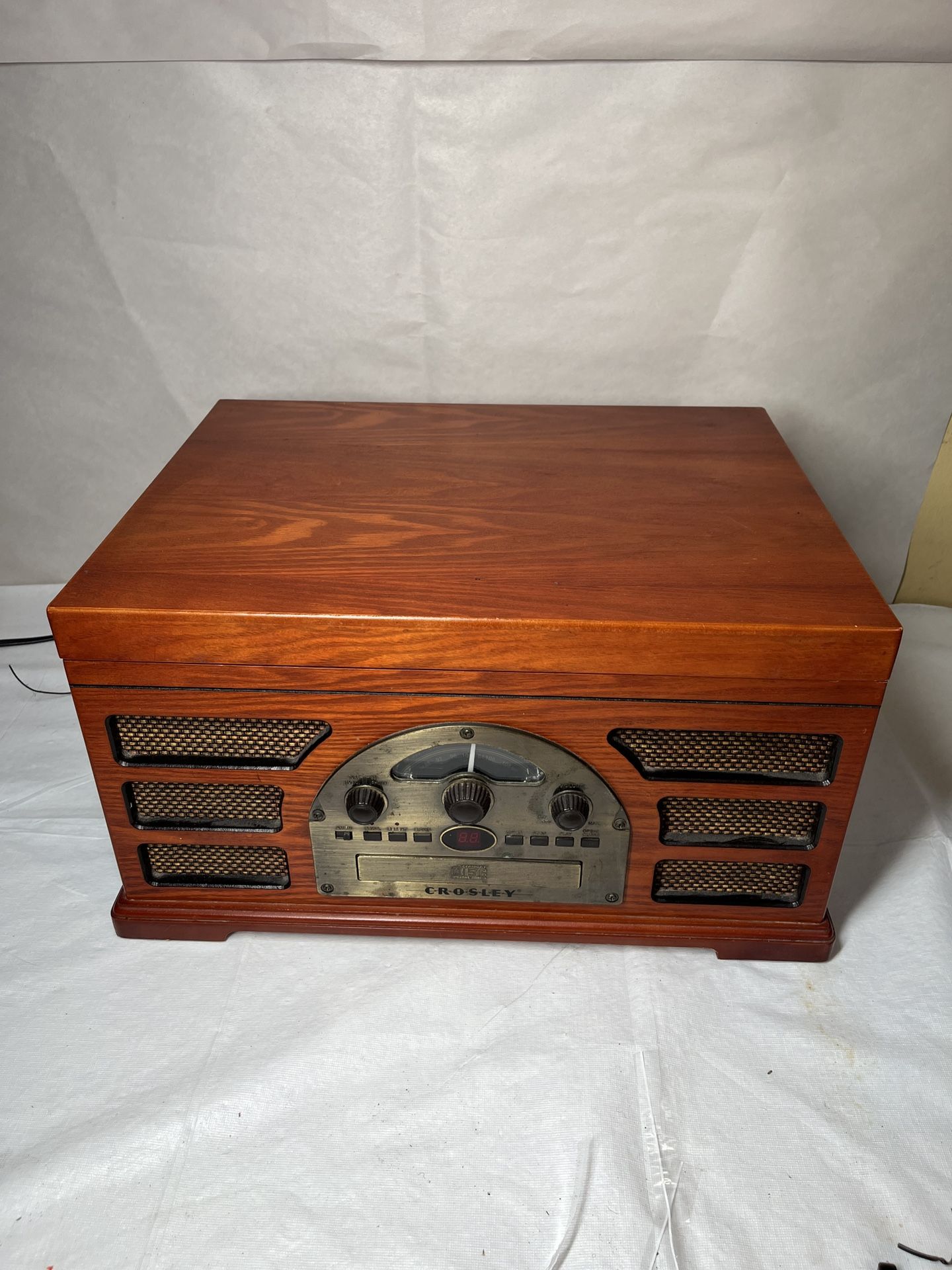Crosley Record Player / Cd / Tape / Am Fm tuner Vinyl Combo Radio Stereo 