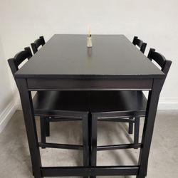 Black Table 4 Chairs - Great Condition