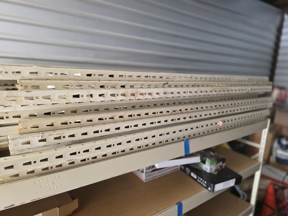 5 Warehouse Storage Racks 8ftx4ftx7ft Max Weight 1600