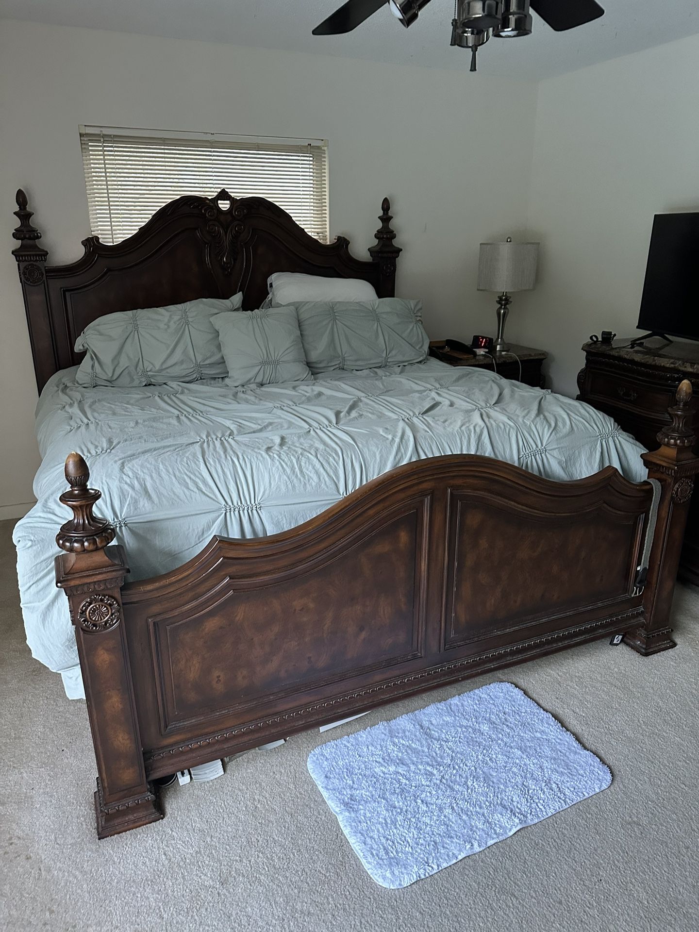 King Size Bed And Mattress
