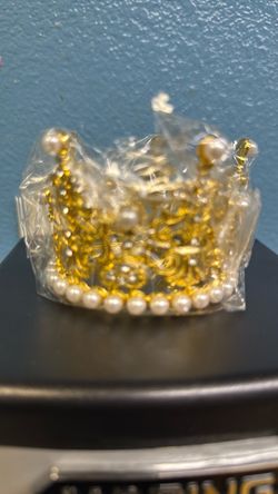 Gold Crown Cake topper