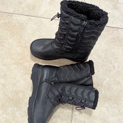 Snow Boots & Pants 20 Each