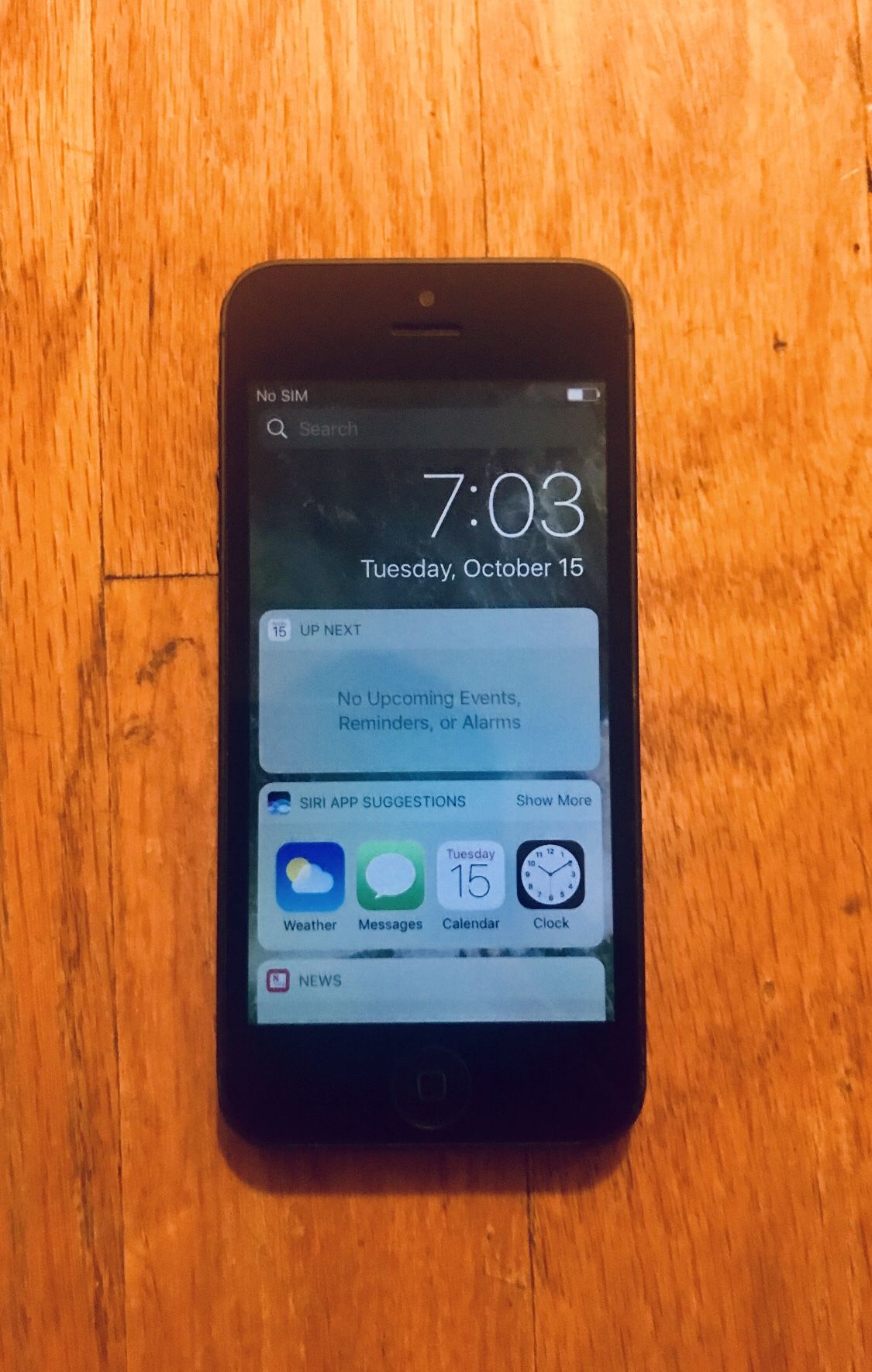 *THIS IS A STEAL* EXCELLENT CONDITION IPHONE 5 UNLOCKED FOR ALL CARRIERS (16gb)