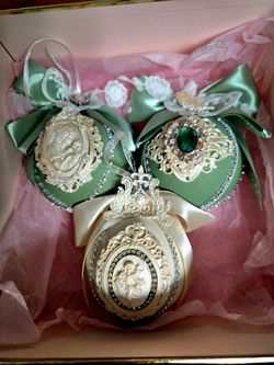 Handmade Victorian Style Handmade Christmas Ornaments Satin Rhinestone Lace 5"
