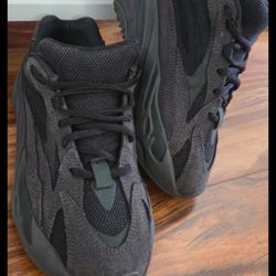 Adidas Yeezy Boost 700 V2