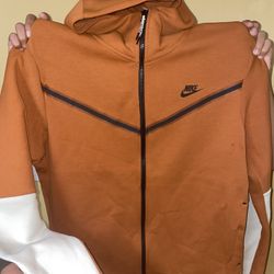 Nike Tech Fleece Size XL Brand New