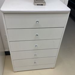 Compressed Wood Five Drawer White New With Diamond Knobs