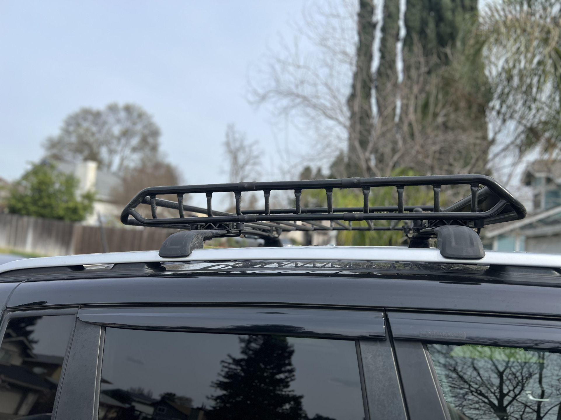 Roof Rack W/ Crossbars