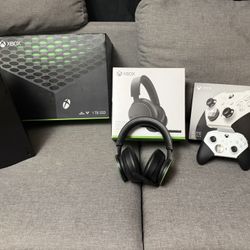 Xbox Series X And accessories $485 OBO
