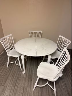table with 4 chairs