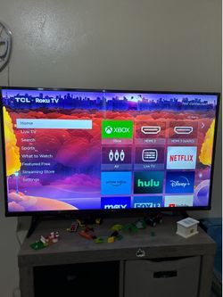 TCL Roku Tv 43”