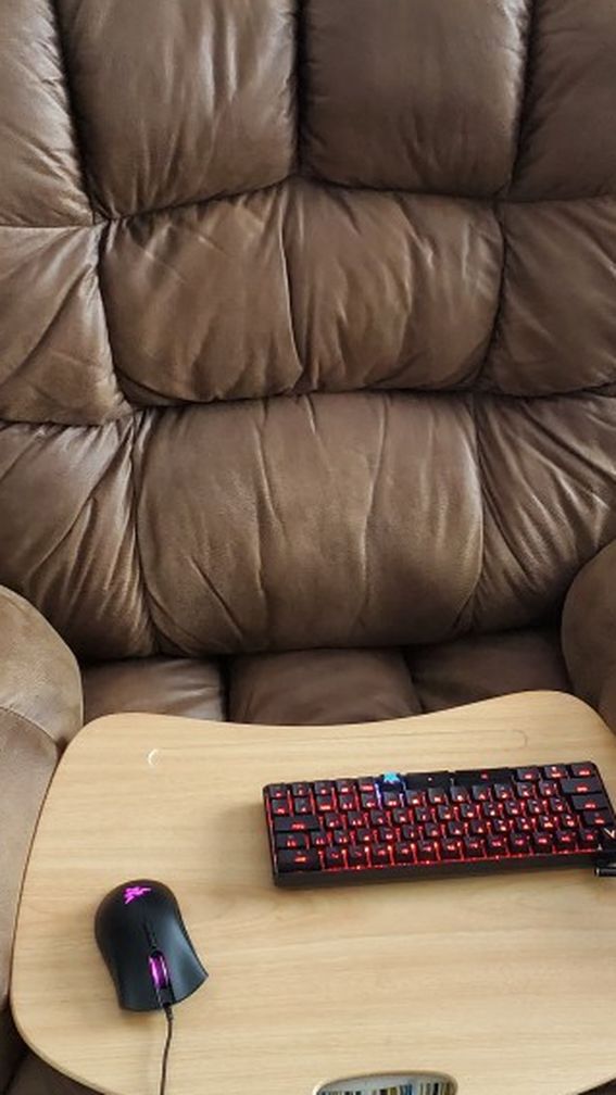 BIG Leather Recliner - Perfect for Entertainment / Lounge Seat