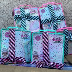 Lol Deluxe Present Box Doll