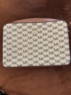 Michael Kors MK Signature Crossbody Bag