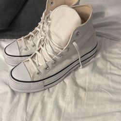 Women Converse 