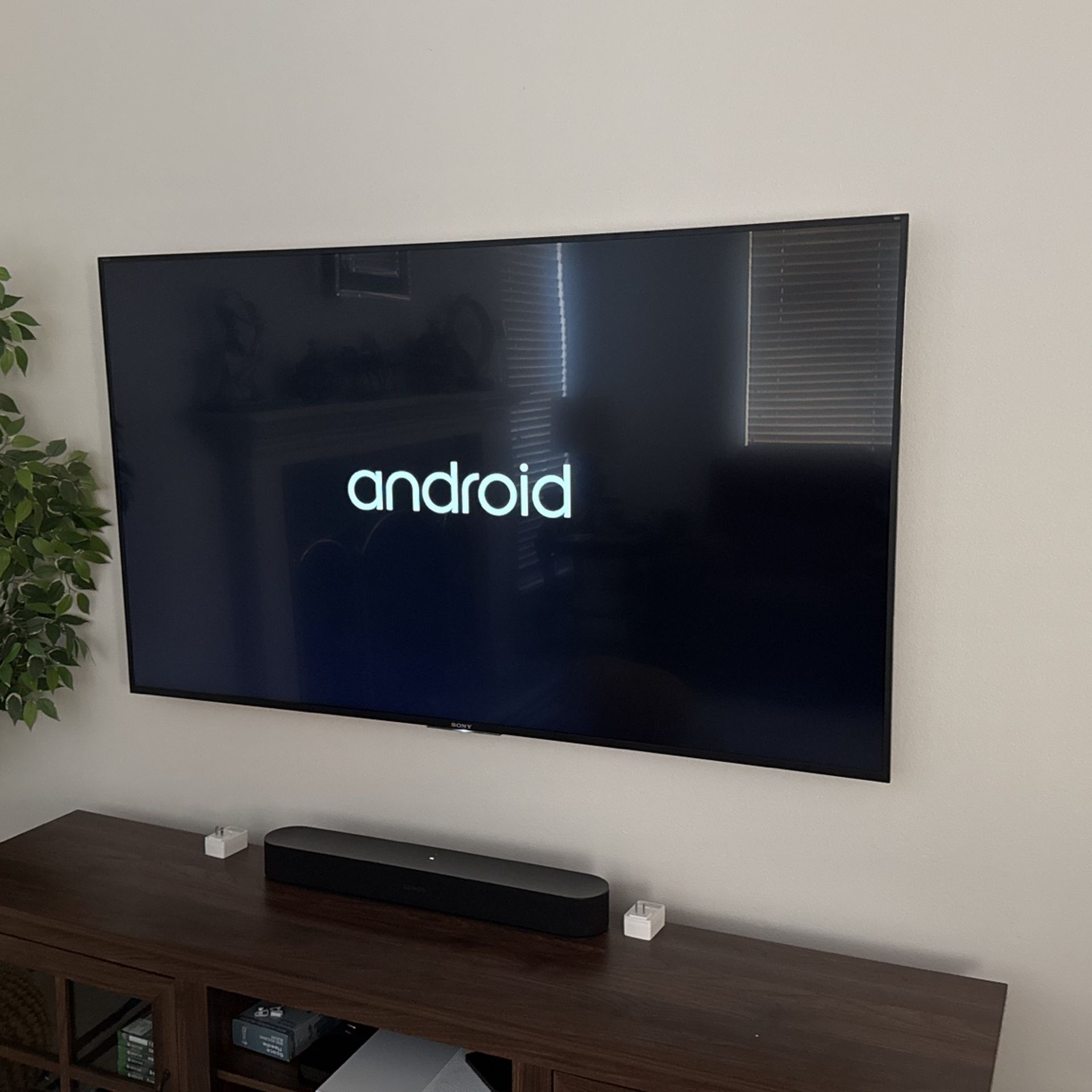 Sony - 65" Class - LED - X850E Series - 2160p - Smart - 4K UHD TV with HDR
