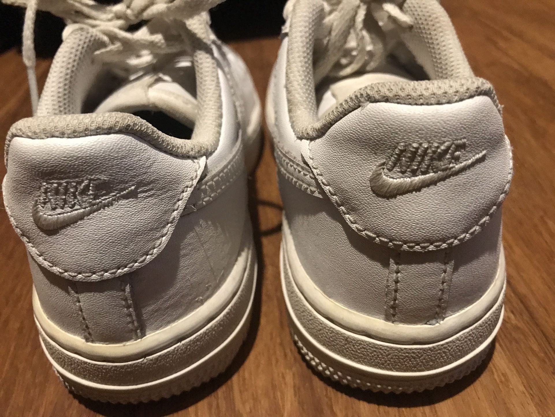 Nike Kids Preschool Air Force 1 Shoes Size 13.5 Boys shoes