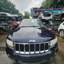 Jeep Grand Cherokee 2011 (contact info removed)  PARTS