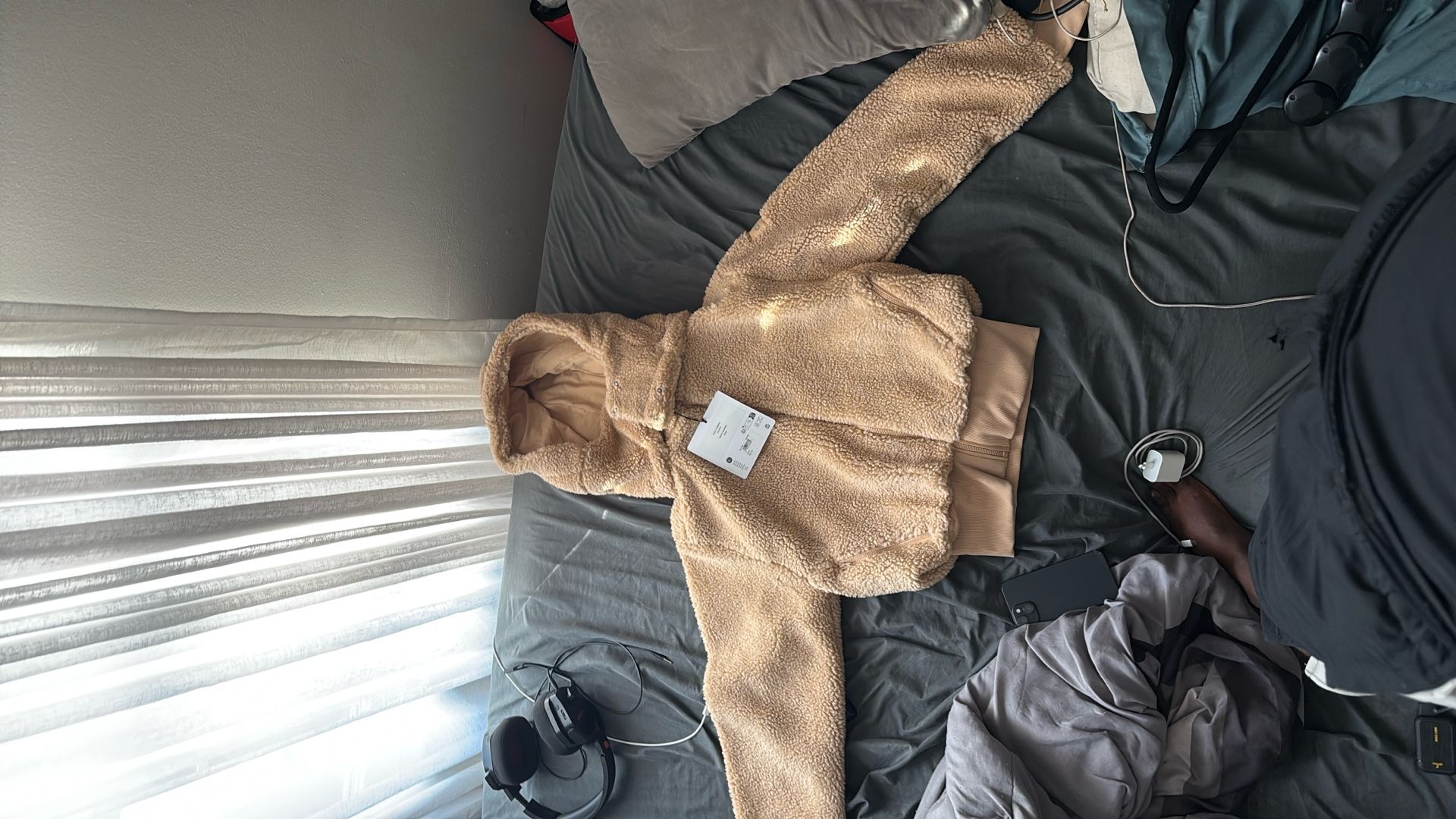 Foxy Sherpa Alo Jacket