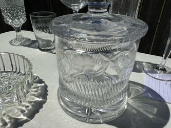 Crystal container