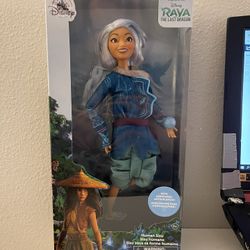 Disney Raya and the Last Dragon Classic Human Sisu Exclusive 11-Inch Doll