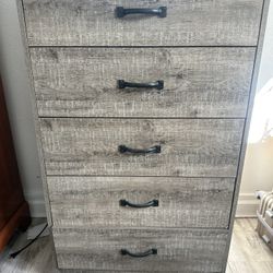 Dresser