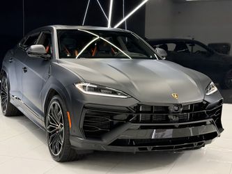 2025 LAMBORGHINI URUS SE