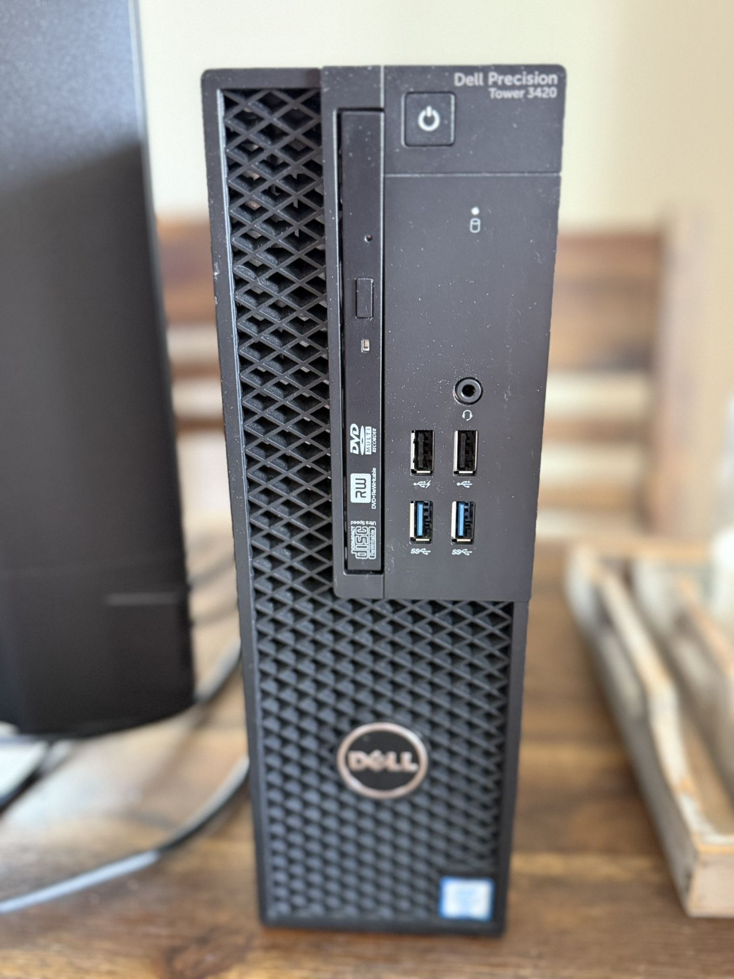 Dell Precision 3420