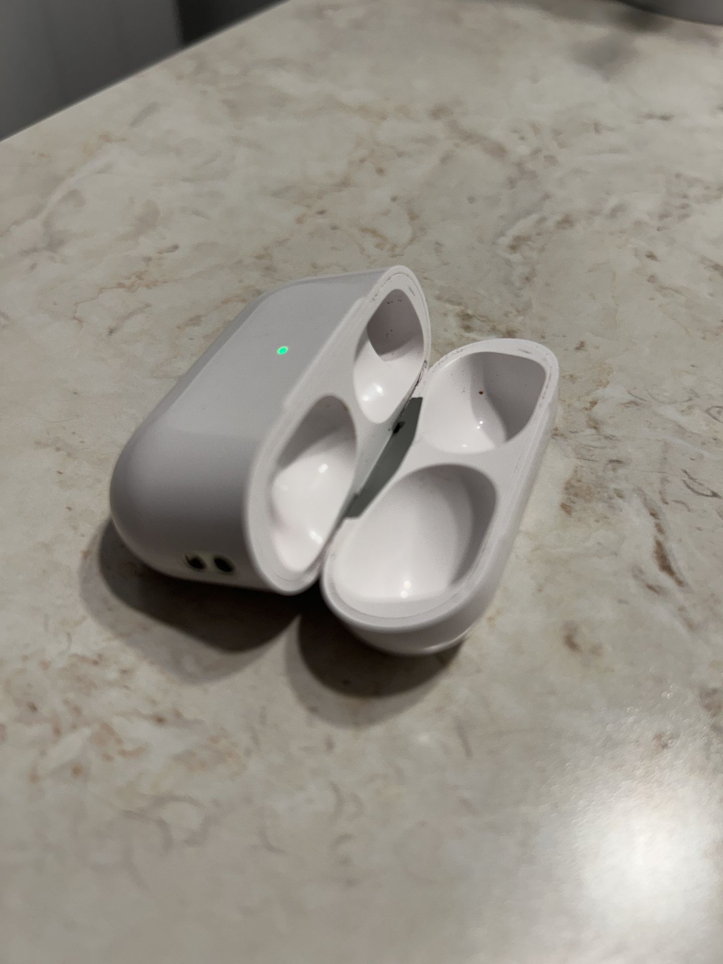 AirPods Pro 2nd GEN **Case Only**