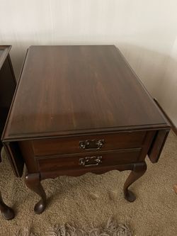 Pennsylvania House Queen Anne Style side table 
