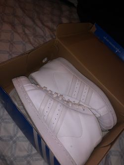 High top adidas boys size 9