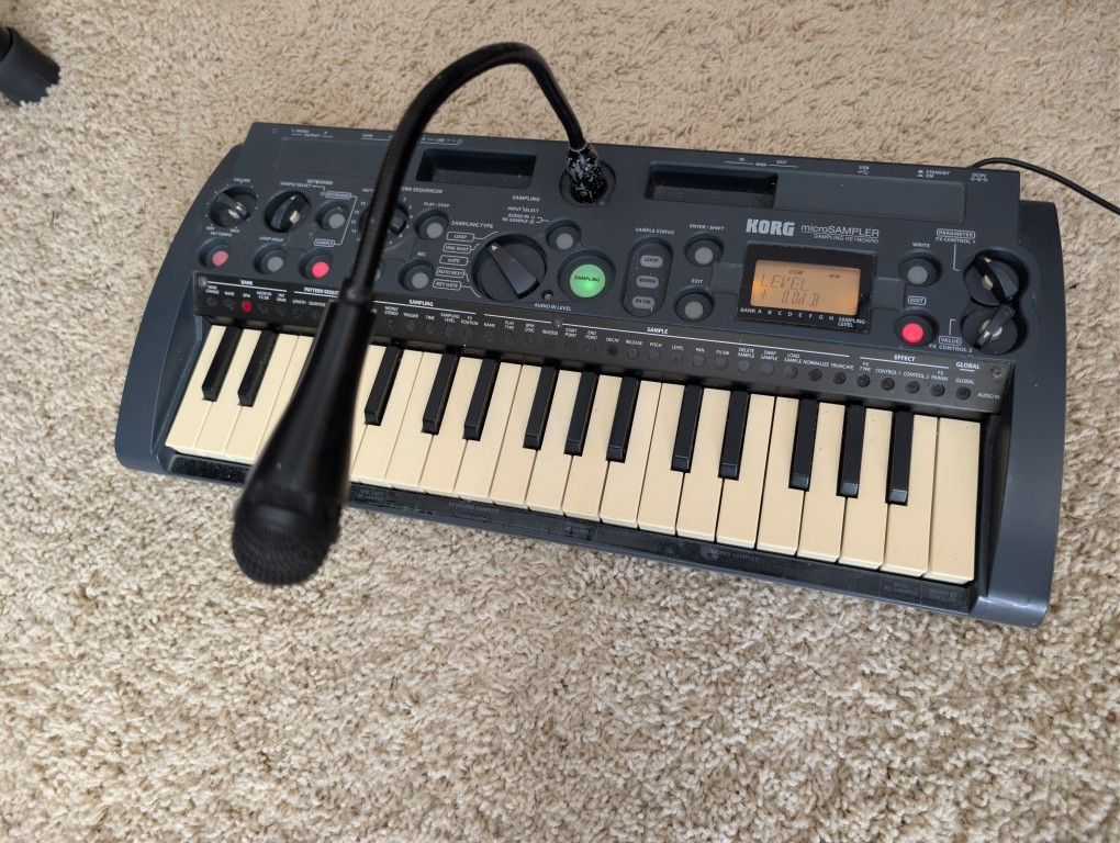 Korg MicroSampler Sampling Keyboard 