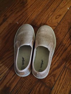 Girl shoes