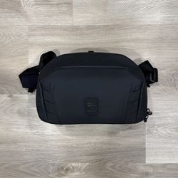 Nomatic McKinnon Camera Sling 8L