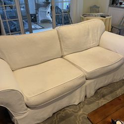 Loveseat / Sofa 