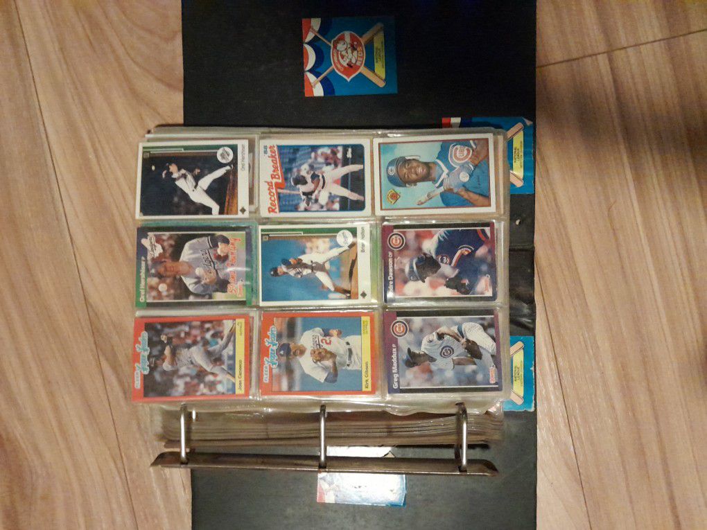 Old baseball card collection (116 cards)