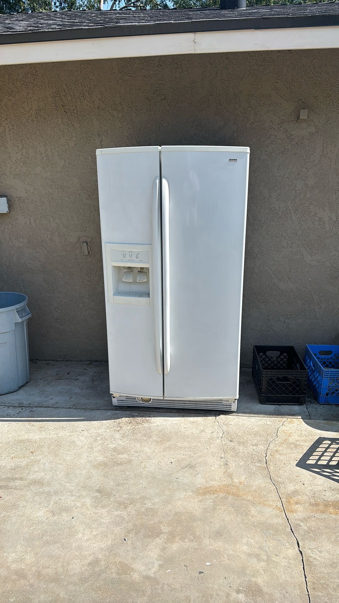 Refrigerator