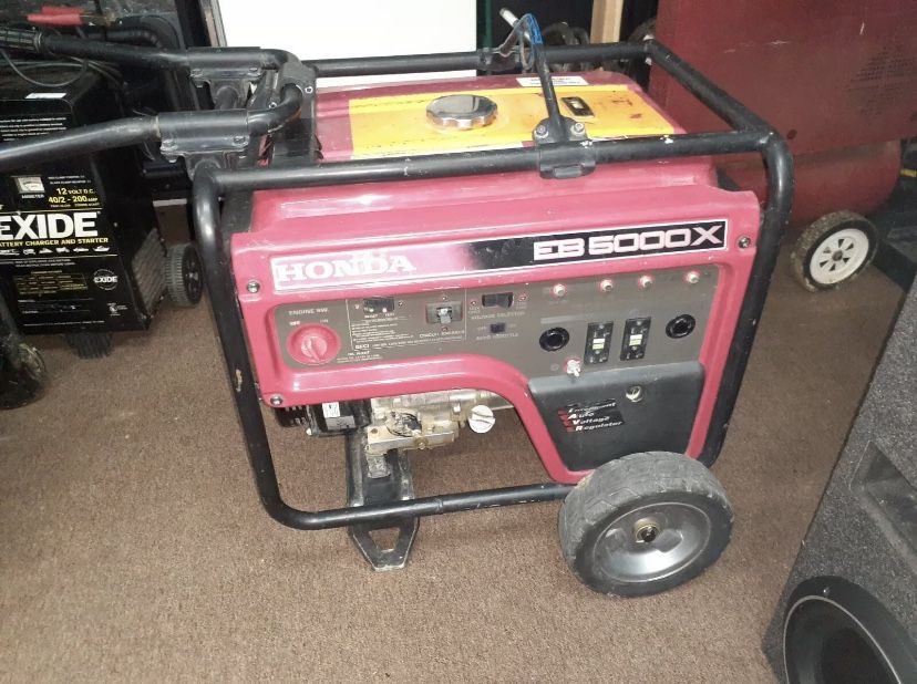 Honda EB 5000 X 5000watt 120/240-volt Industrial Generator